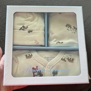 Ralph lauren 3 piece set - onsie , hat & bib